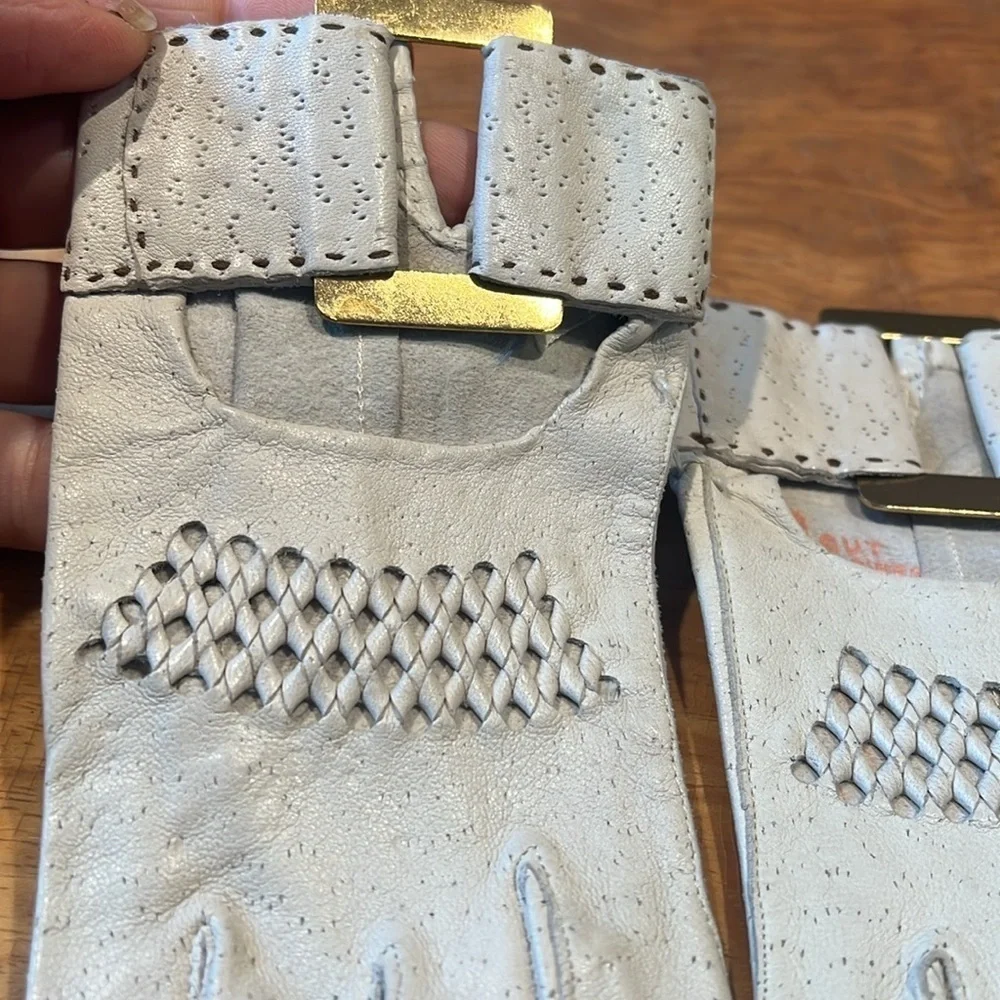 Van Raalte Sz 6.5 Vintage 8”Taupe Leather Lazer Goldtone Hardware Driver Gloves